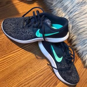 Nike gym shoes